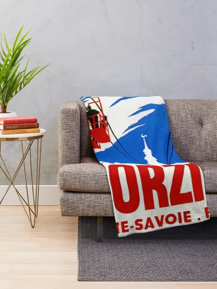 ��Ƽ�� ������ ������ �ﵹ�� �ܿ� ������ ��Ű ���� ������ ���, ���Ŀ� �Ŵ��� ���� ���� ħ�� ���