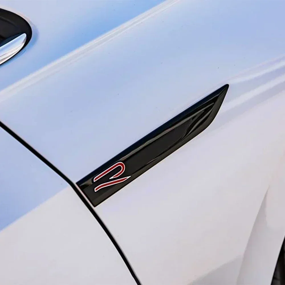 2개 ABS R 로고 자동차 펜더 사이드 윙 엠블럼 배지 스티커 (폭스바겐 VW 골프 5 6 7 파사트 B6 B8 티구안 R 라인 GTI 폴로 보라 용)