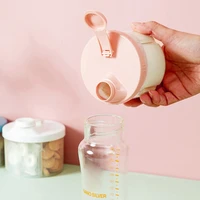 Boîte de rangement pour aliments pour bébés à 4 compartiments, distributeur portable de lait en poudre et de collations pour nouveau-nés 1