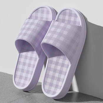 Simple Plaid Home Slippers Women 2026 Lightweight Soft Sole Platform Slides Woman Indoor Non Slip Bathroom Floor Slippers Summer 1