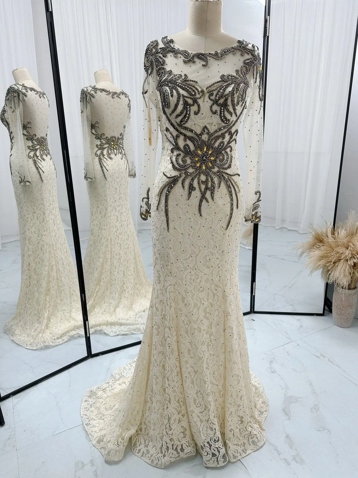 

Модное облегающее Сетчатое платье цвета шампанского с длинными рукавами в стиле русалки M1738