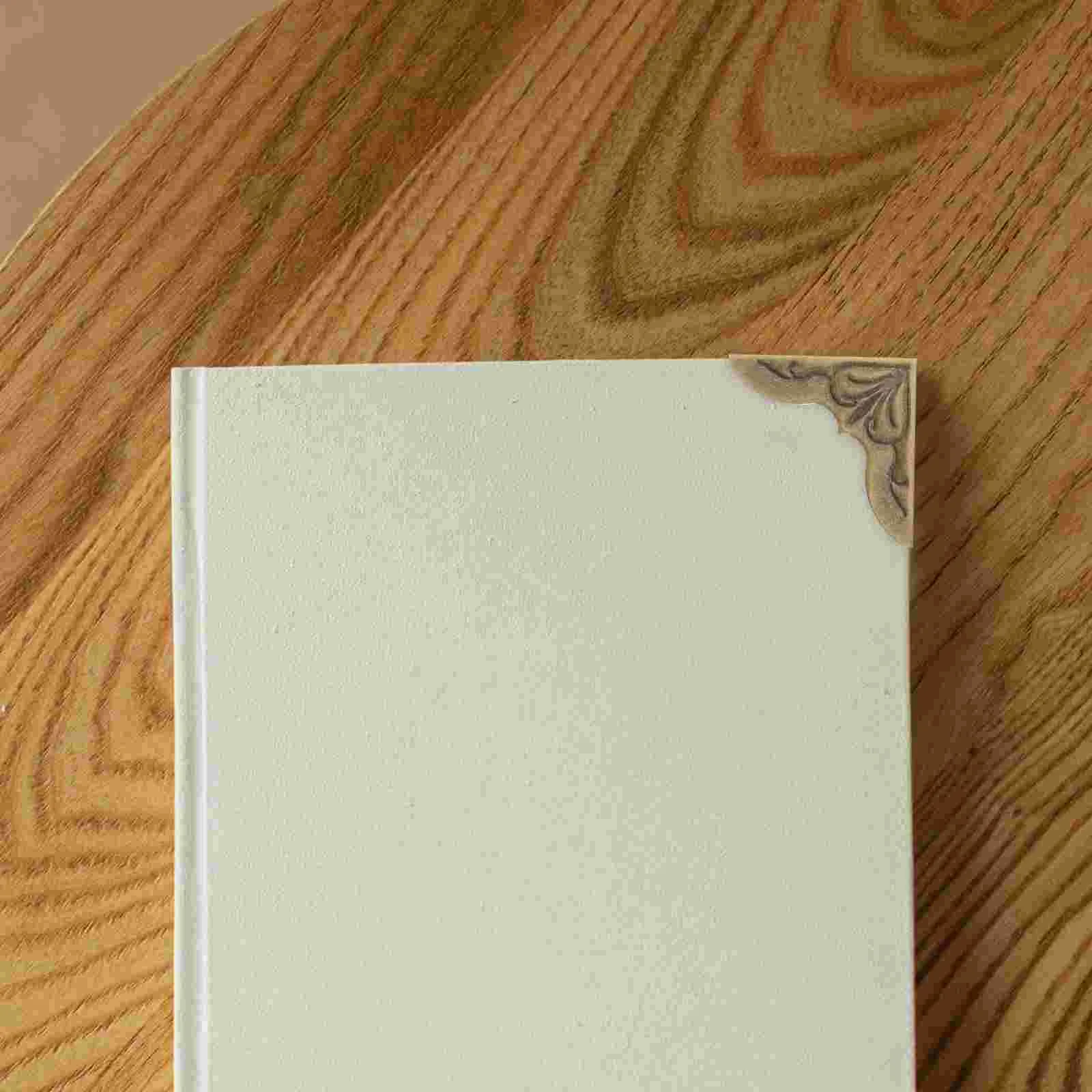 Рисунок 5 - защитные уголки для мебели