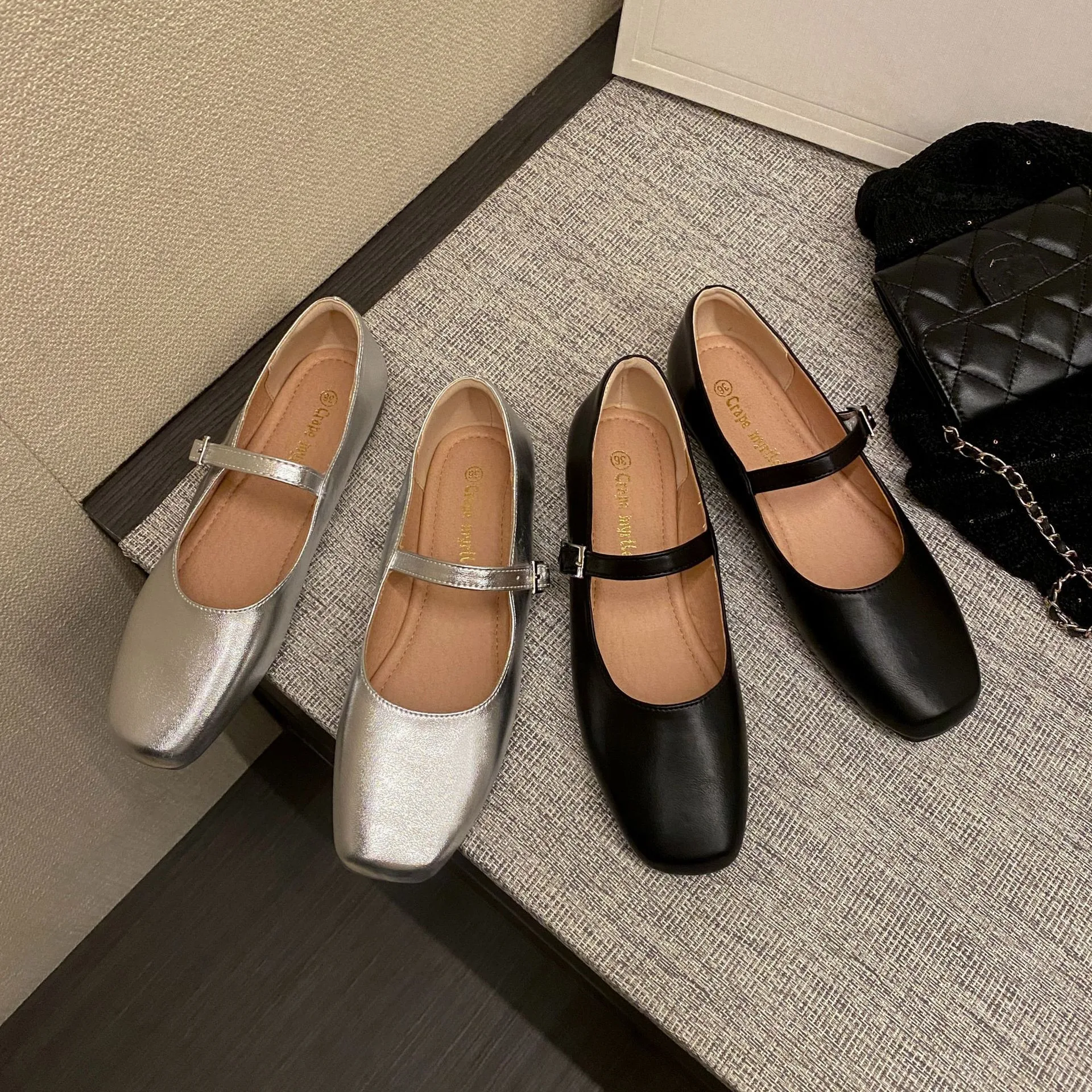 

Туфли женские с открытым носком, повседневные Мягкие кроссовки с квадратным носком, на шнуровке, удобная обувь для отдыха на плоской подошве, лето 2024