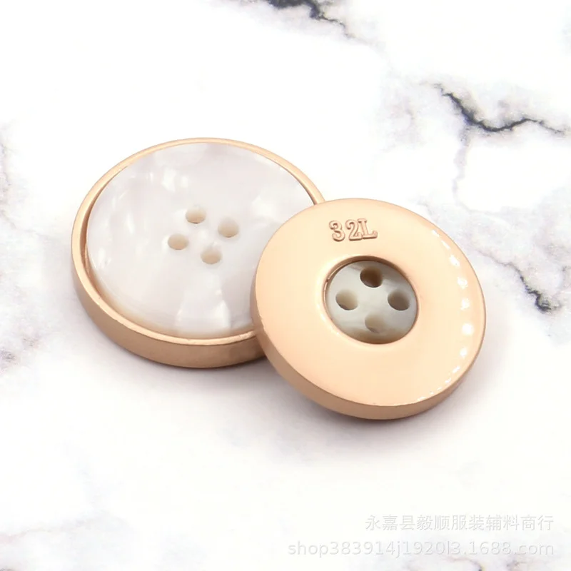 Bottoni In Resina A 4 Fori - Italia - Foto 7