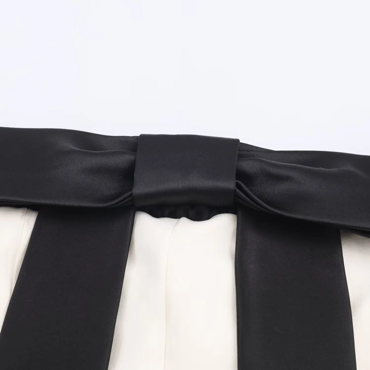 Women's Summer Mini Dress Female Elegant Strapless Dress Chic Bow Patchwork Slim Fit Short Dress Lady Fashion Sexy Party Frocks