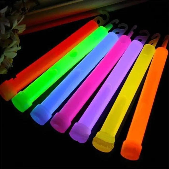 

5pcs Party Ceremony Glow Sticks Vocal Concert Glowing Stick Outdoor Camping Emergency Chemical Fluorescent Light Random Color