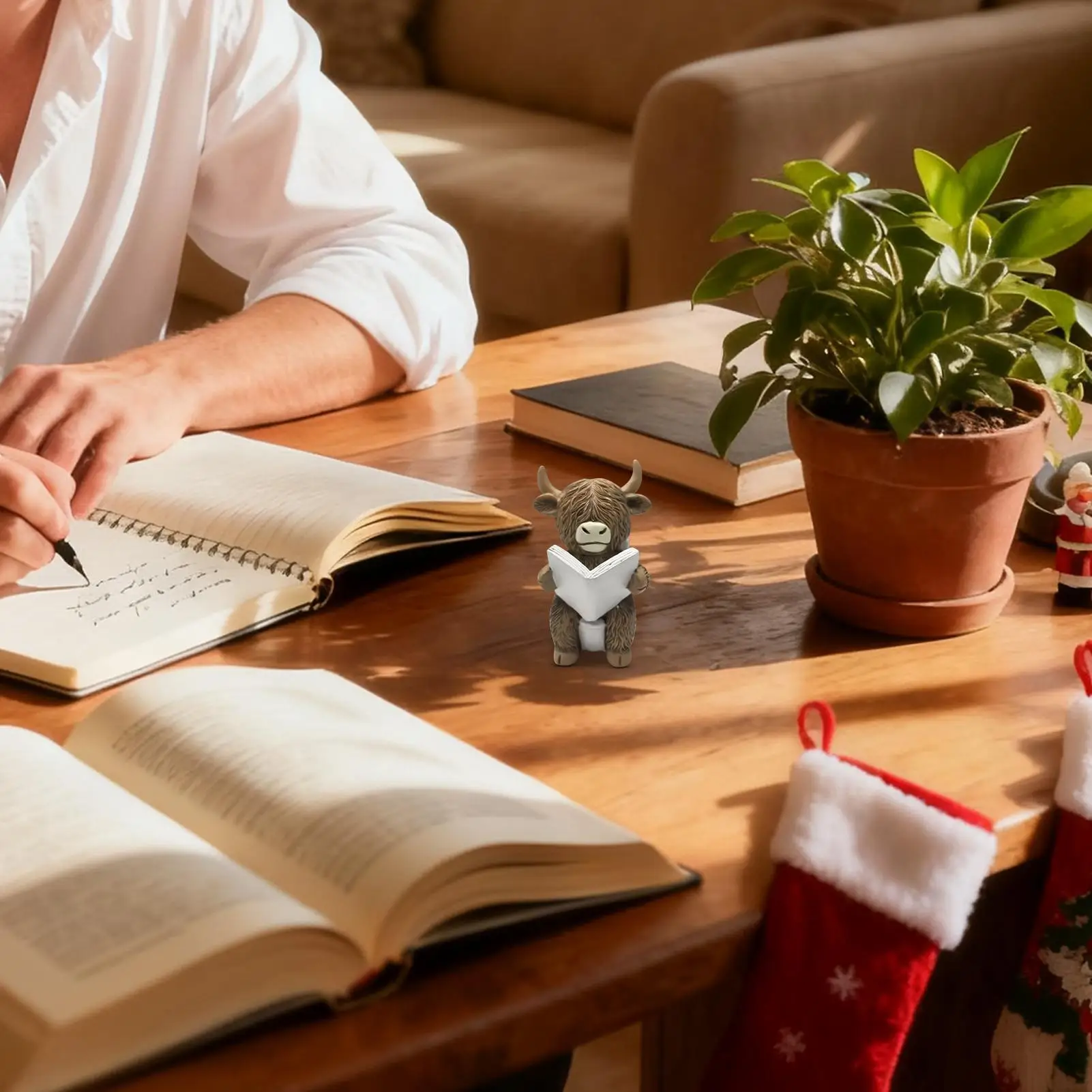 Cow Figurines Funny Resin Cattle Animal Statues For Christmas Garden Classroom Living Room Shelf Outdoor Indoor Bedroom Bathroom