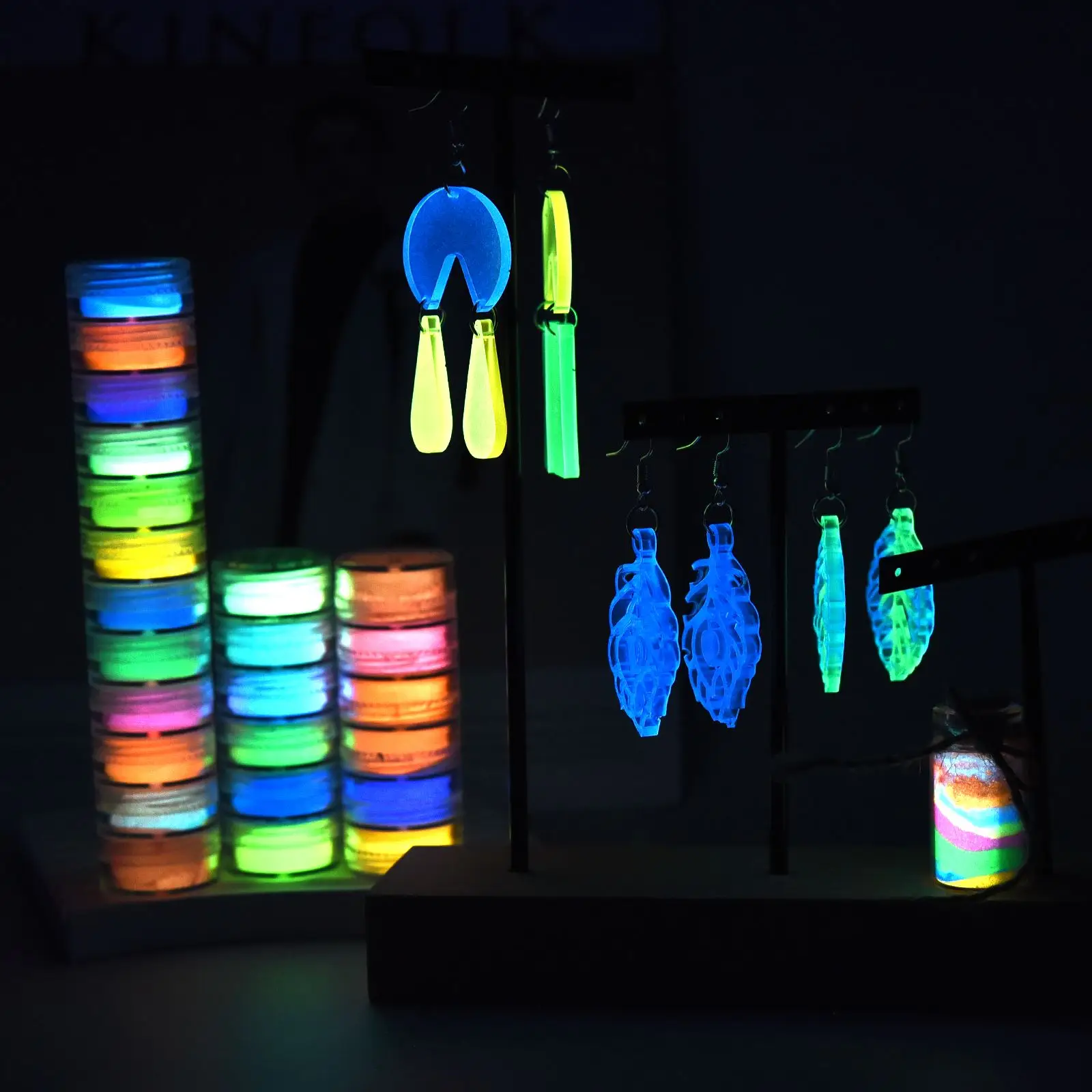 Luminous Powder Pigment Epoxy Resin Pigment 6 Colors Luminous Powder Resin Pigment Set Dye UV Resin Epoxy DIY Jewelry Crafts