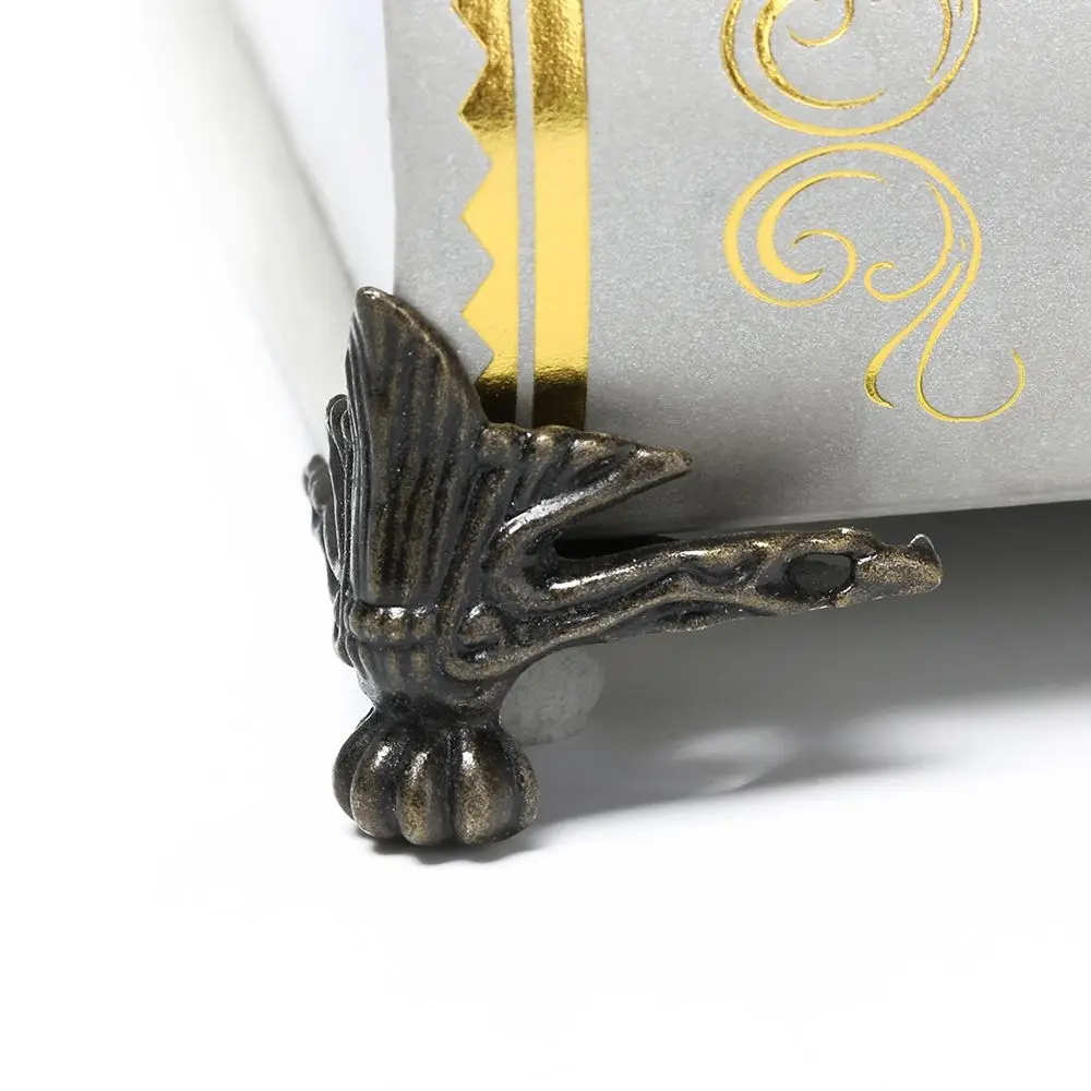 4Pcs-Antique-Bronze-Box-Corner-Brackets-Vintage-Triangle-Zinc-Alloy-Wooden-Case-Corner-Protector-DIY-Crafts.jpg