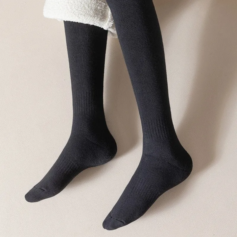 Рисунок 4 - Женские гольфы до бедра