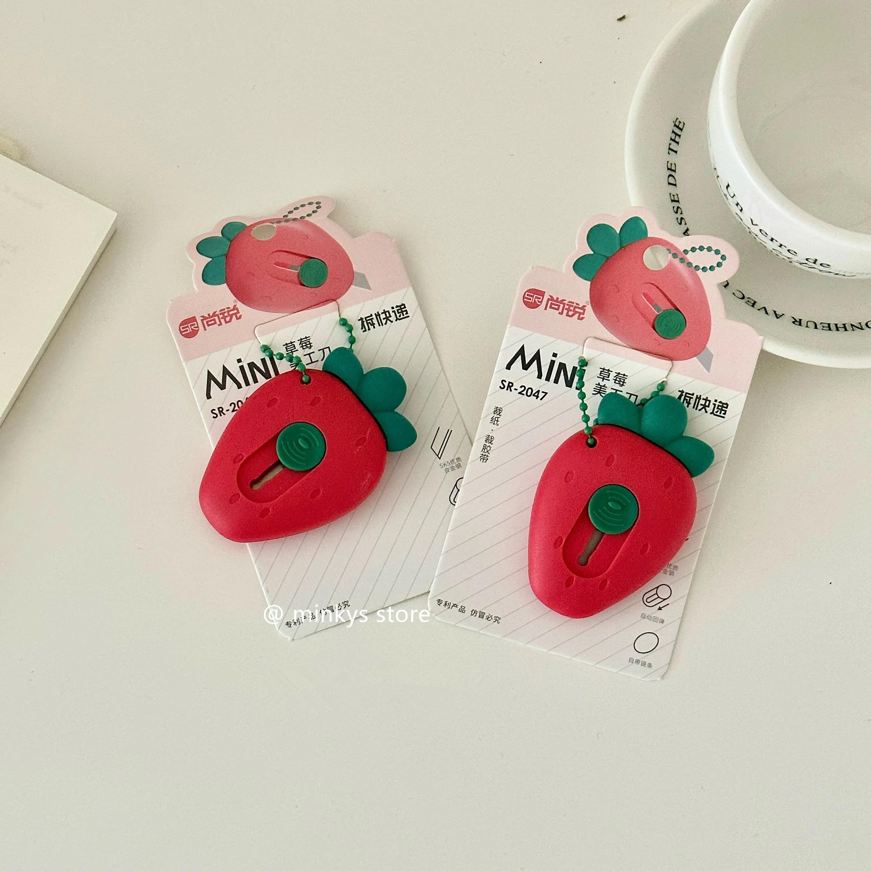 Cute Portable Mini Avocado Strawberry Fruit Art Utility Knife Express Box Knife Paper Cutter Craft Wrapping Tools carving knife box cutter utility knife paper cutting knife cutting knife paper cutter art knife box opener