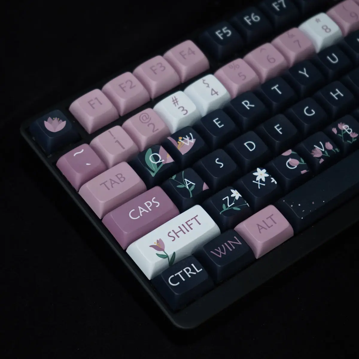

127 Key Flower Language Keycap Personalized and Creative Small Complete Cross Mechanical Keyboard Key Caps anime keycaps