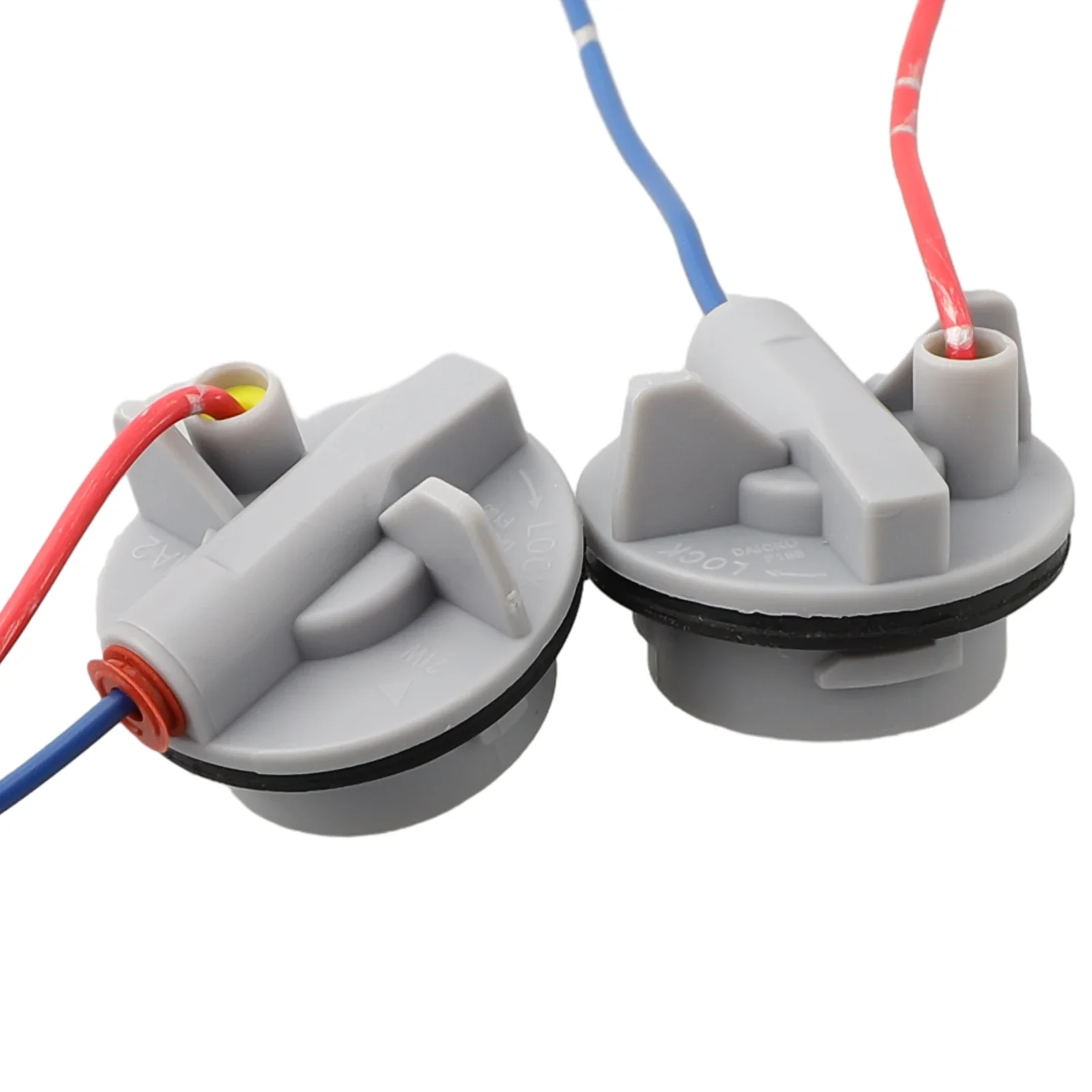 

High Quality Bulb Holder Connector Scooters Caravan Stop Tail 2x Bulb Holder Connector BA15S 1156 382 For Car Motorcycle