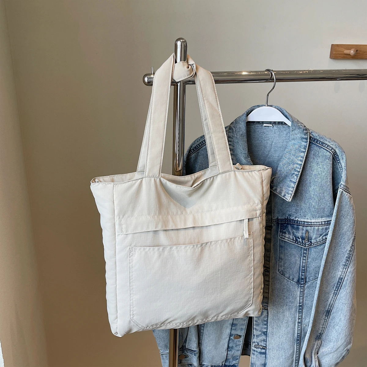 Large-Capacity Tote Canvas Bag for Work and Outings, Good-Looking Work Clothing, Versatile Student Bag, Shoulder Bag, Satchel Tote Bag, Shopping, Playing and Class