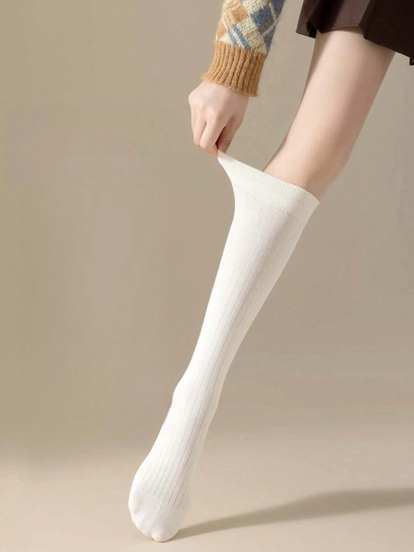 Women's Solid Color Breathable Casual Socks - Fashionable and Comfortable