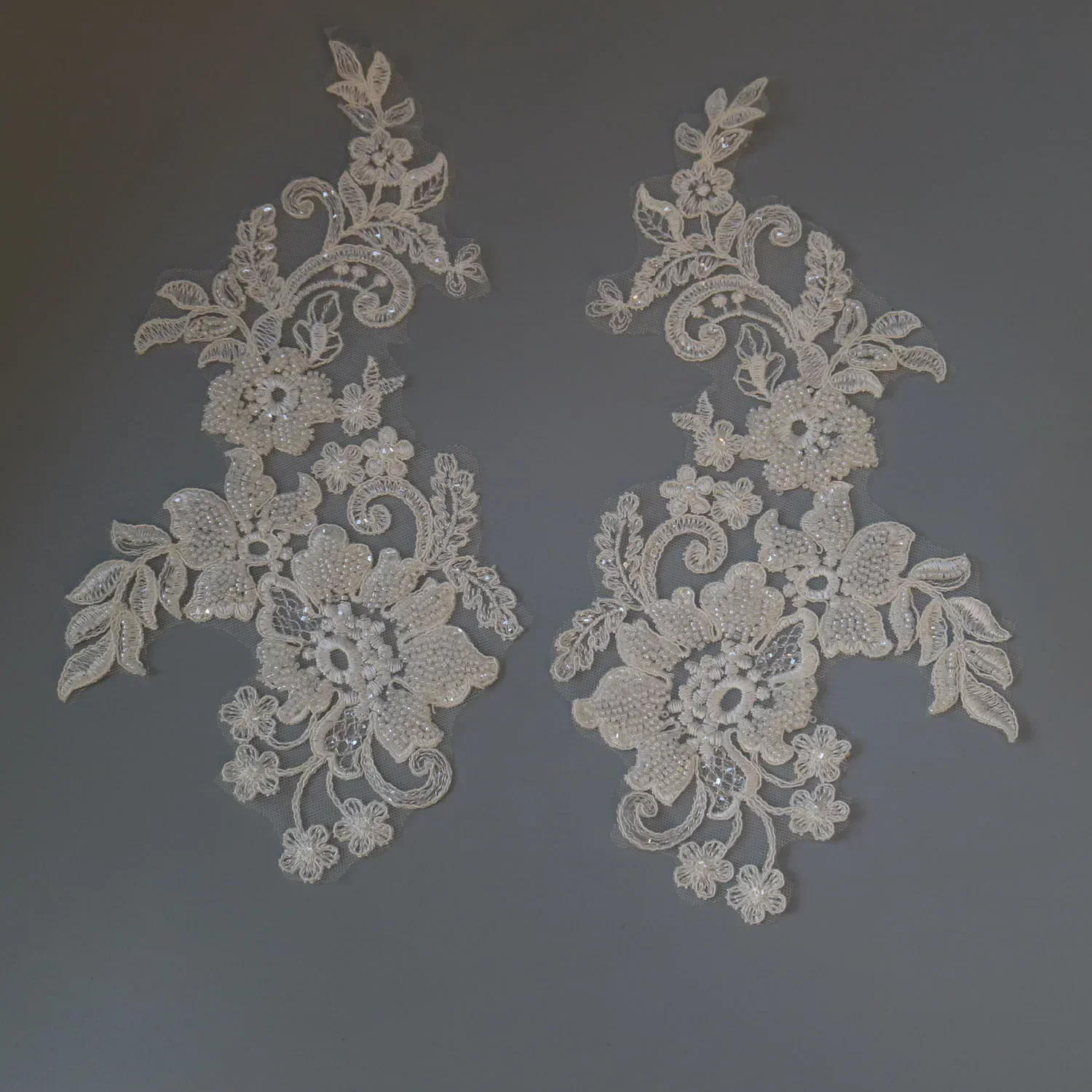 Wing Appliques Raw white beaded embroidered lace appliques wedding dresses Rhinestone applique patches Embroidery parches ropa