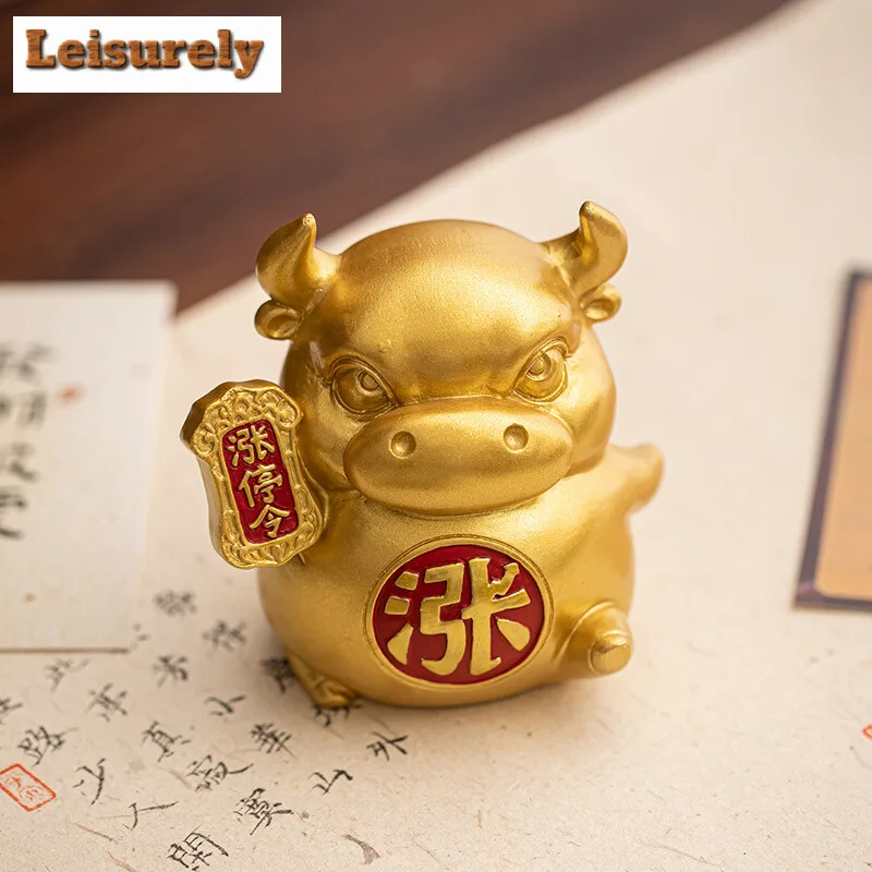Creative Zodiac Fun Beast Ceramic Teapet Stock Market Golden Rising Limit Bull Tea Play Figurine Crafts Office Table Lucky Model