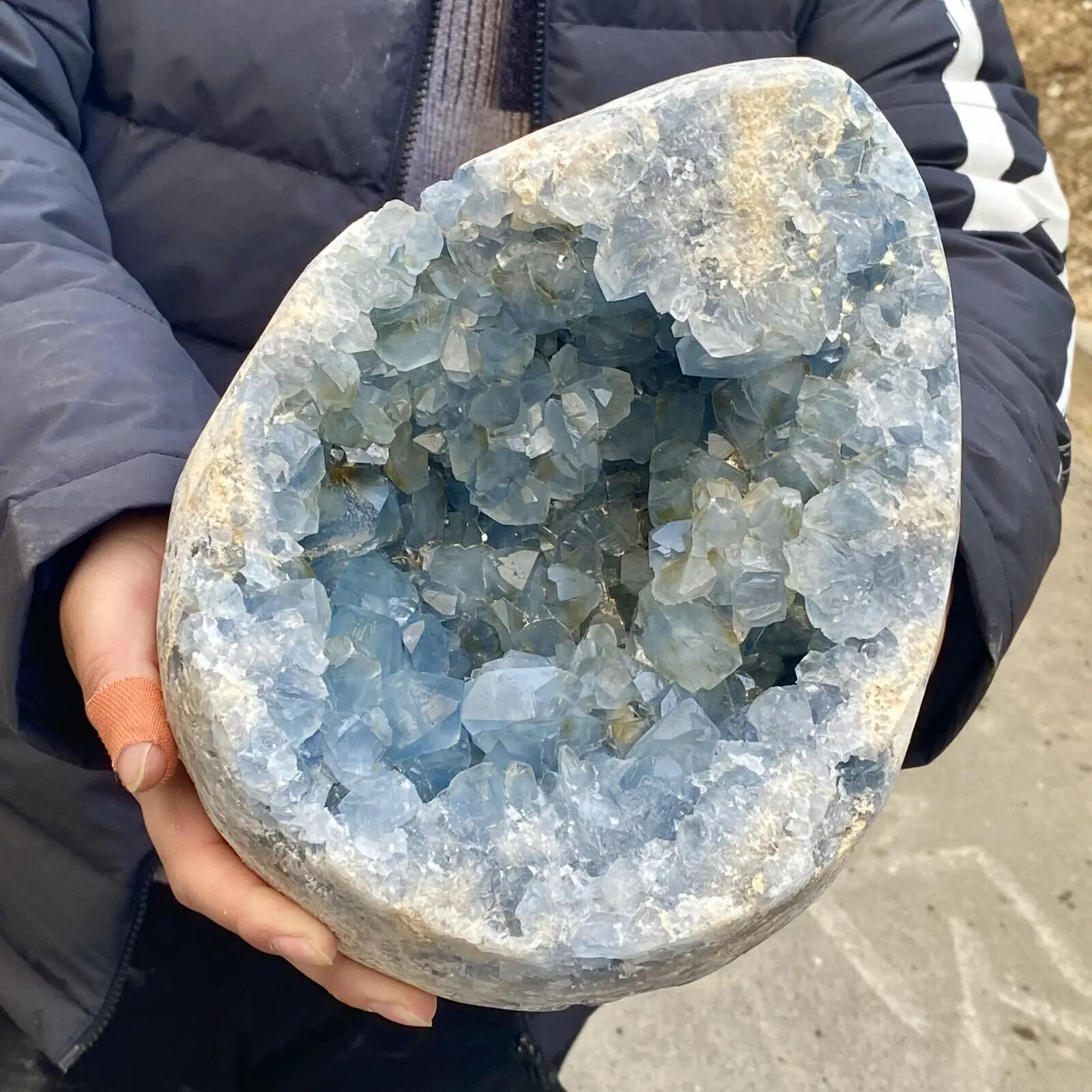 Incre-ble-racimo-de-cristal-Celestia-Natural-de-Madagascar-geoda-azul ...