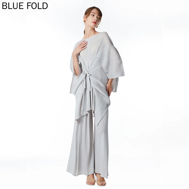 

Miyake Pleated Suit for Women, Round Neck, Irregular, Fashionable Top, Wide-leg Pants, 2-Piece Set, New Summer Fashion