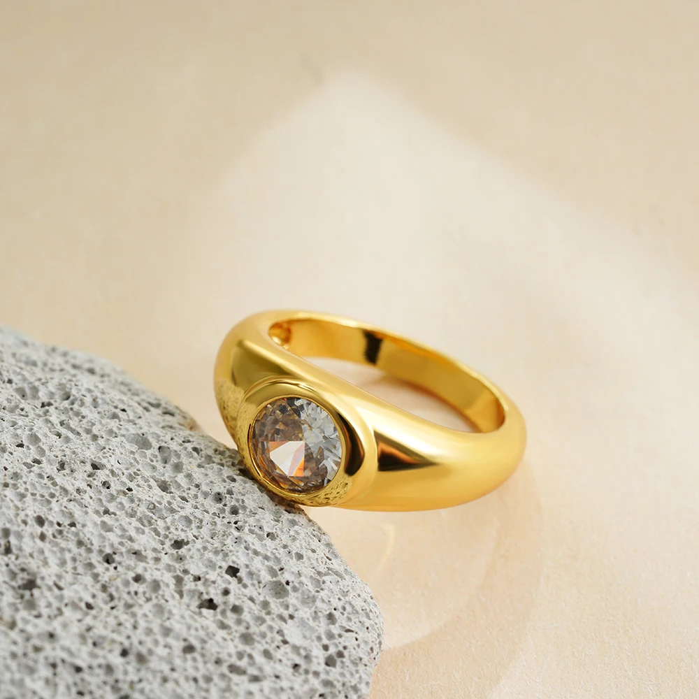 18K Gold Plated Inlaid Cubic Zirconia Bride Wedding Ring Hypoallergenic Rust Proof Minimalist Chunky Rings Women Charm Jewelry