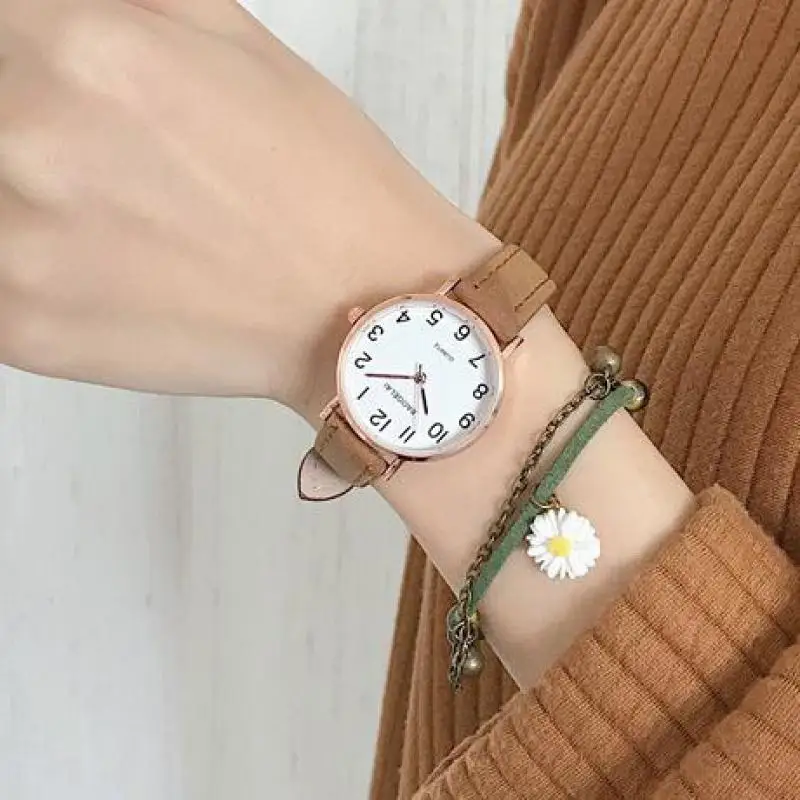 

Fashion Round Quartz Digtal Retro Dial Casual Wrist Watches Leather Strap Fashionable Clock for Waterproof Wristwatch for Women