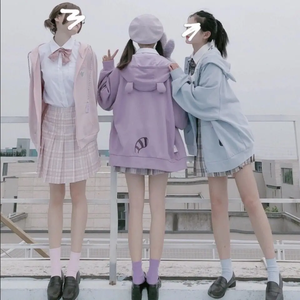 Hoodie in all colors