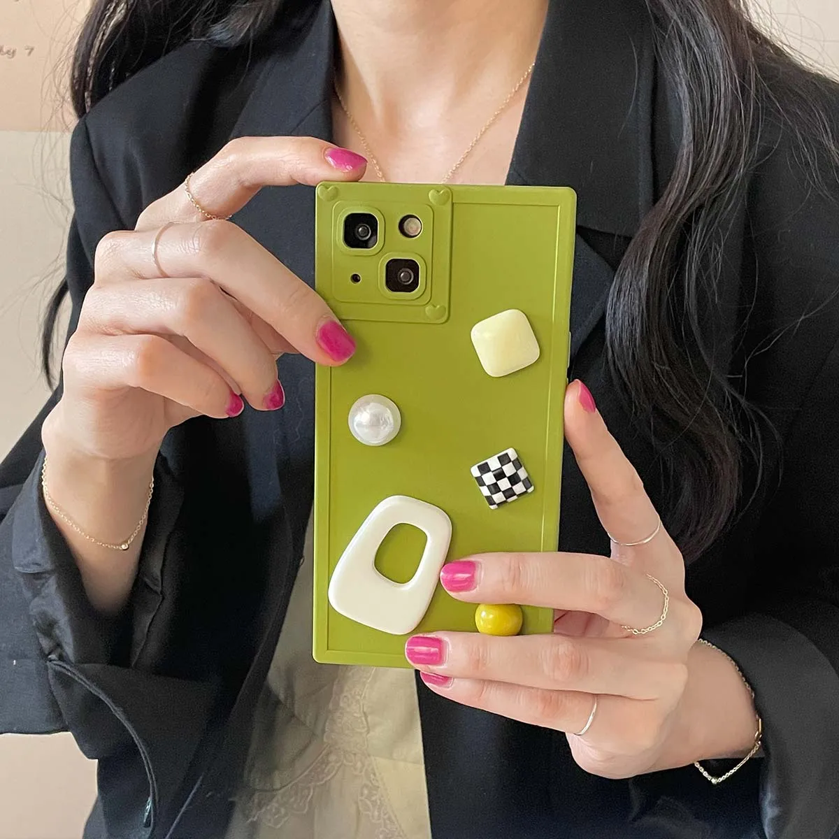 

Suitable for Apple 14pro phone cases Full Pack 13promax Square iPhone 12 Silicone Soft Shell Stereoscopic Button Protector