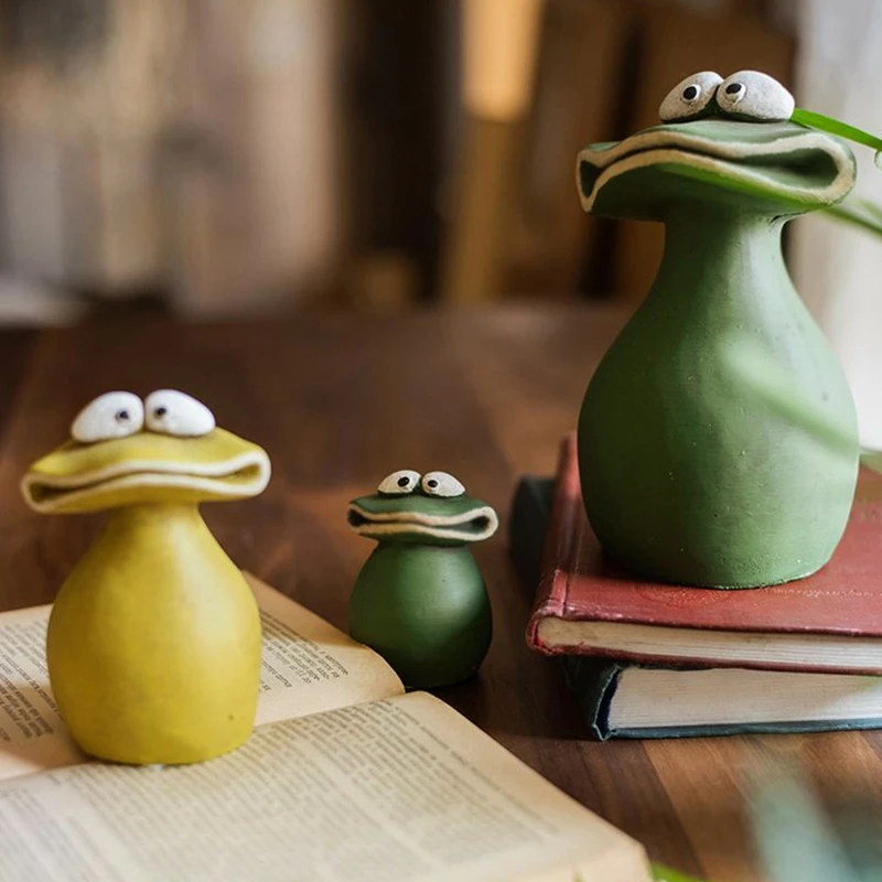 Sculpting with Air Dry Clay: Cartoon Frog 