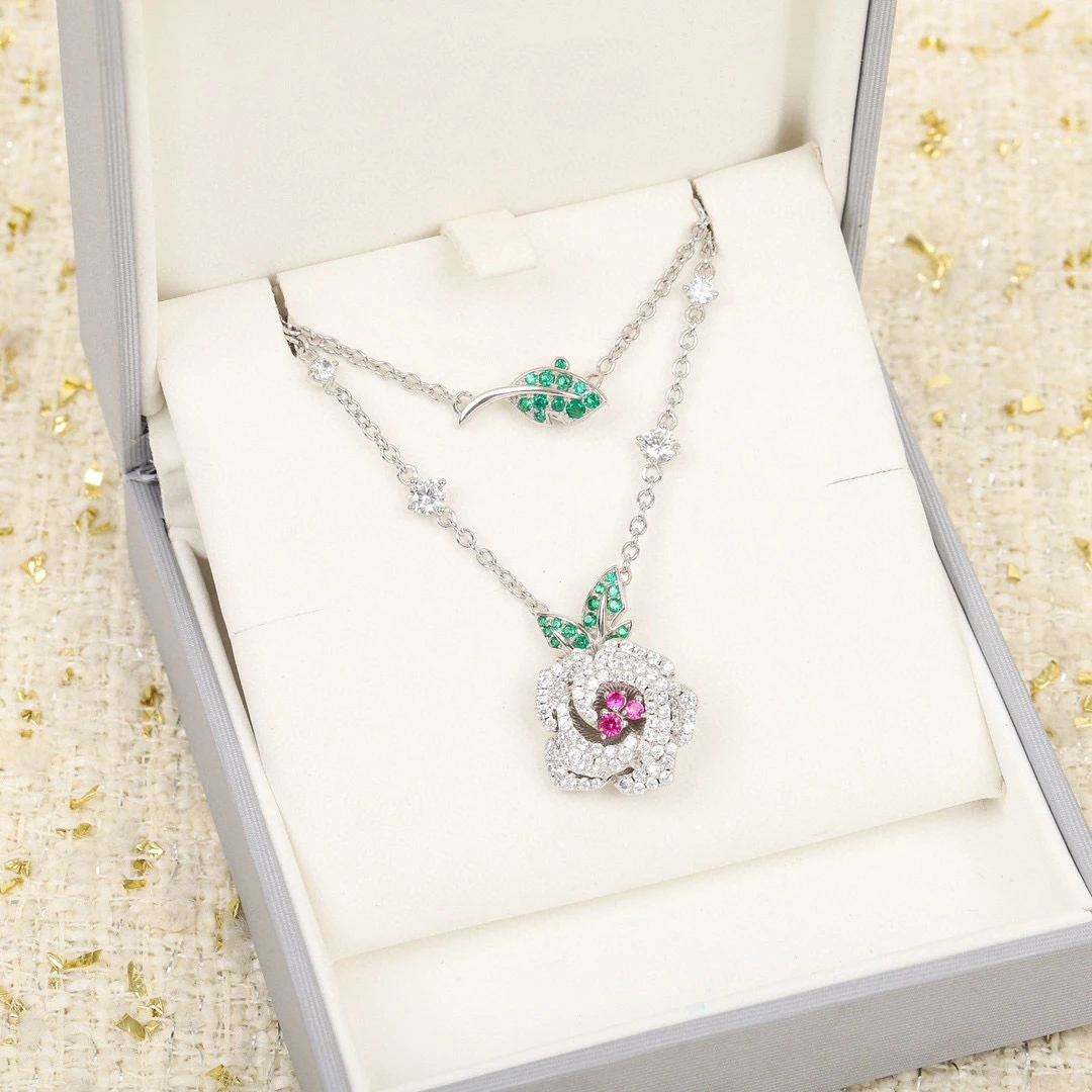 

New 2022 Brand Pure 925 Sterling Silver Jewelry Women Rose Flower Diamond Pendant Necklace Lovely Design Fine Luxury Quality