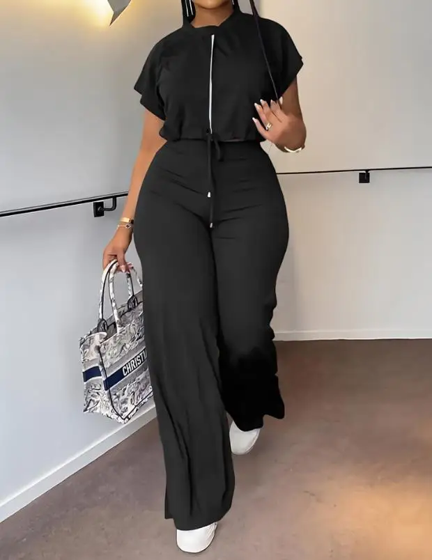 Рисунок 2 - Женский повседневный комплект из топа и брюк