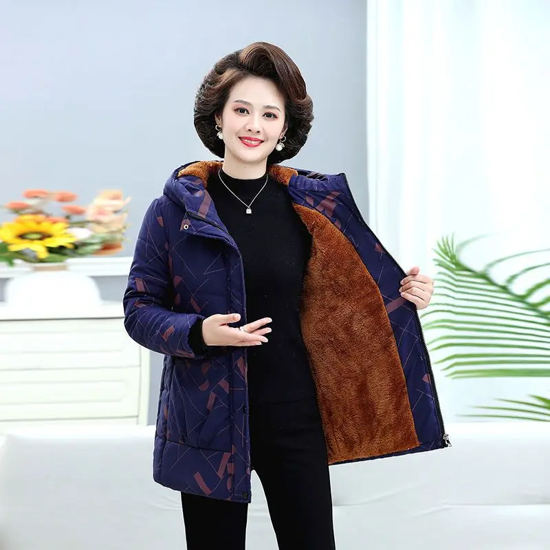 Рисунок 2 - Зимняя женская парка