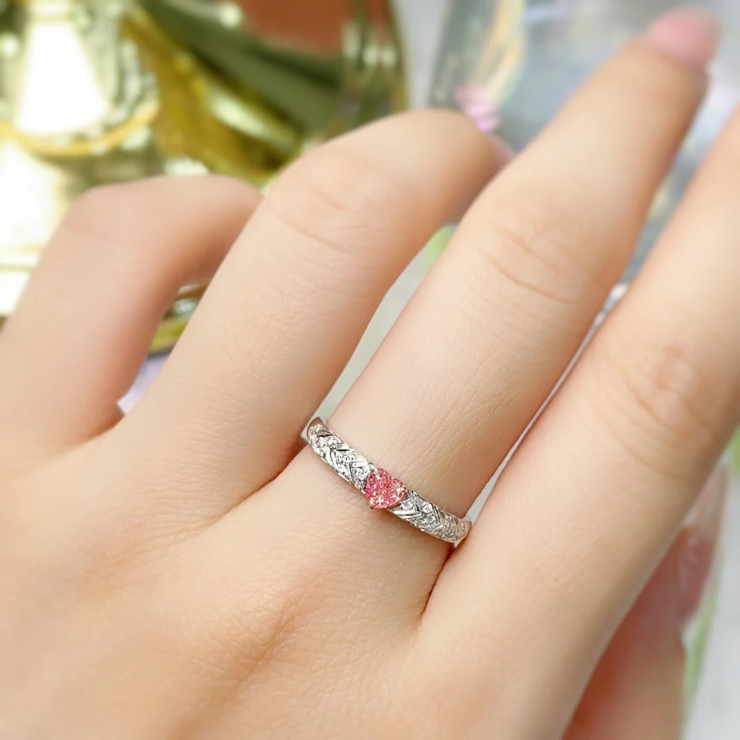 女性のための天然ピンクのダイヤモンドの婚約指輪、女性の結婚式、0.200ct、18kゴールド、cn2023