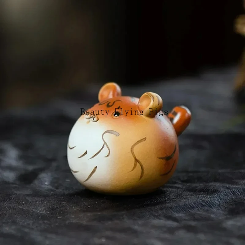 Yixing handmade purple clay tea pet zodiac tiger animal sculpture crafts tea set decoration accessories