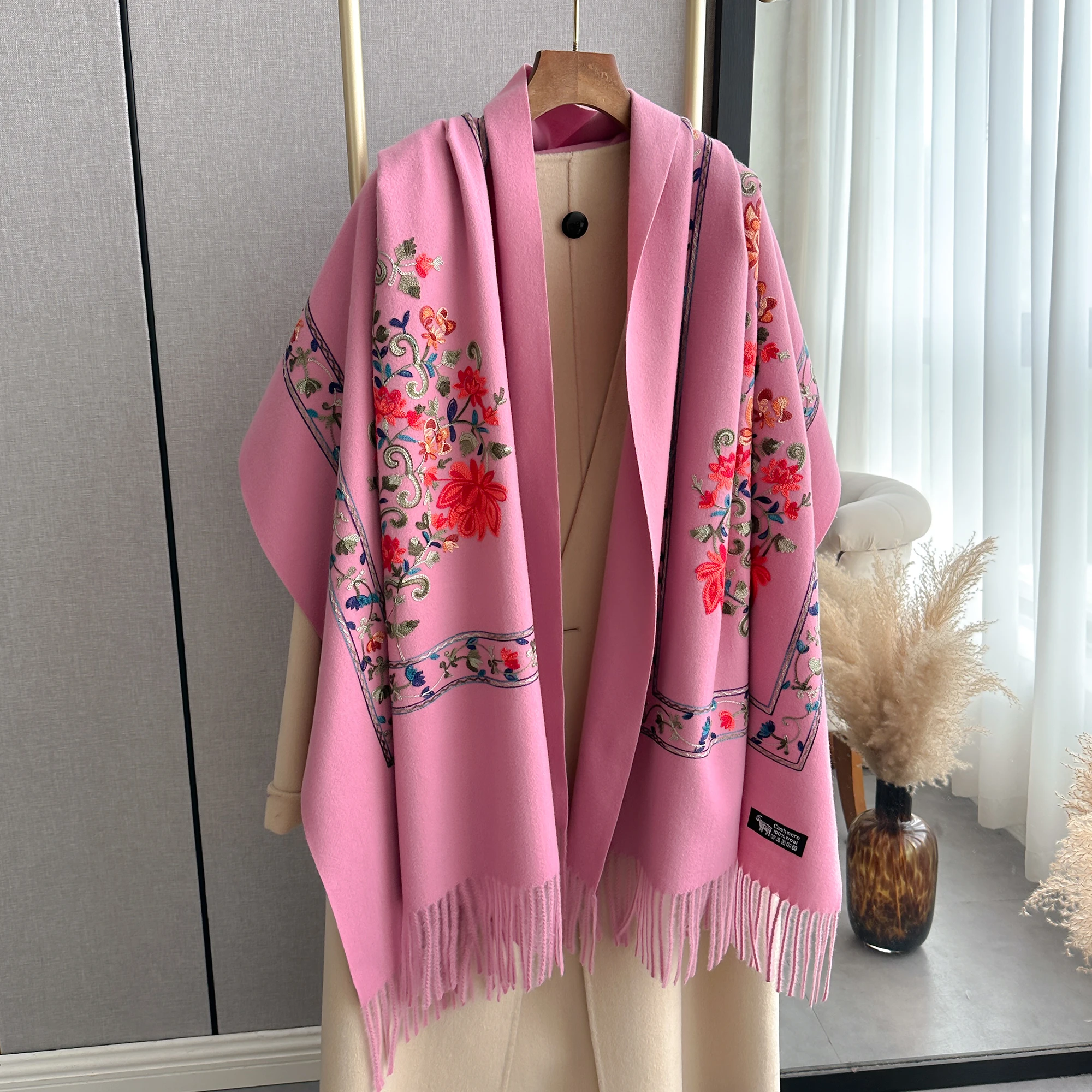 2024 Fashion Luxury Embroidery Scarf Elegant Women Winter Thick Warm Neck Pashmina Long Fringe Scarves Lady Blanket Soft Shawl