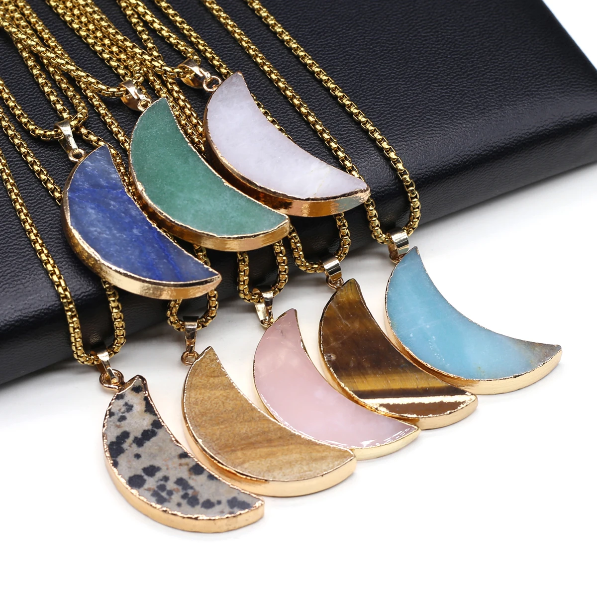 

Fashion Unisex Natural Semi Precious Stone Green Aventurine Moon Shape Lapis lazuli Tiger Eye Stone Pendant Necklace Gift