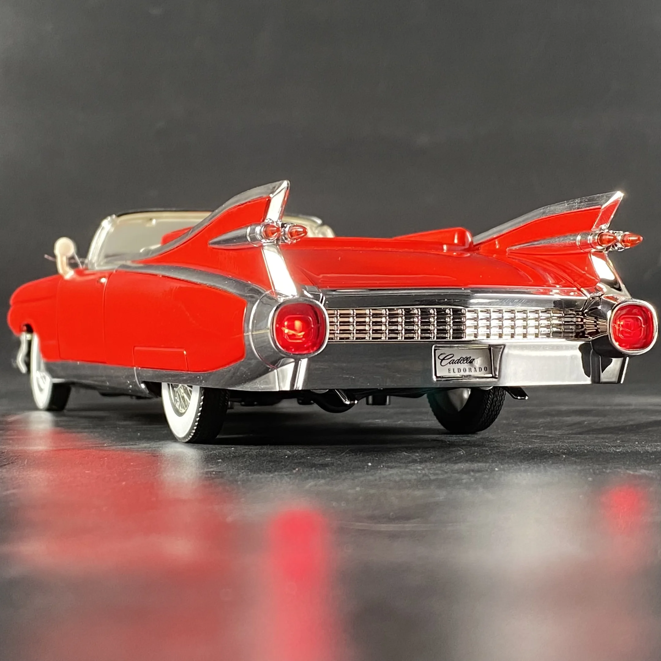 1:24 Cadillac Eldorado Biarritz 1959 Series 62 Luxury Alloy