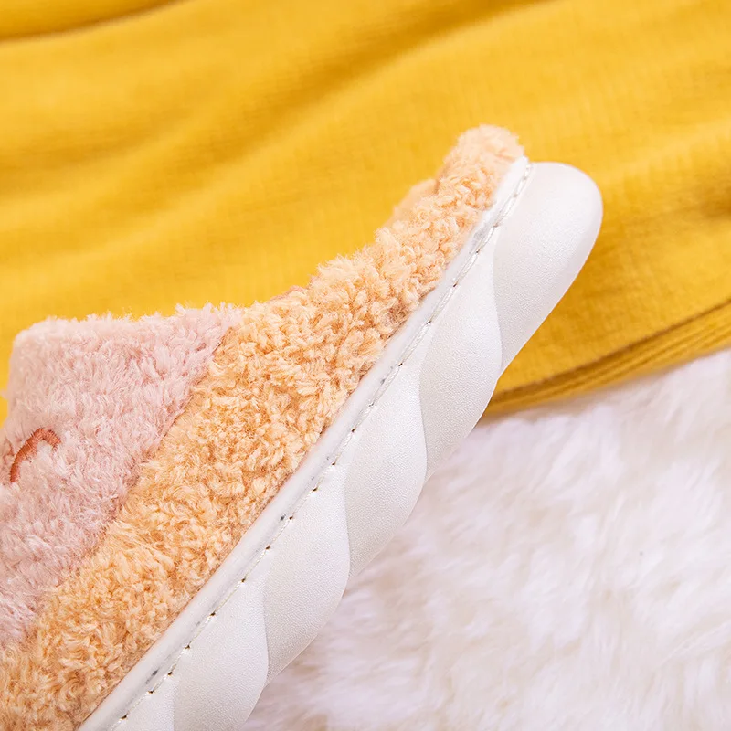 2022 New Soft Sole Slippers Couples Indoor Floor Flat Shoes Autumn Winter Warm Home Cotton Warm Plush Bedroom Slides Platform