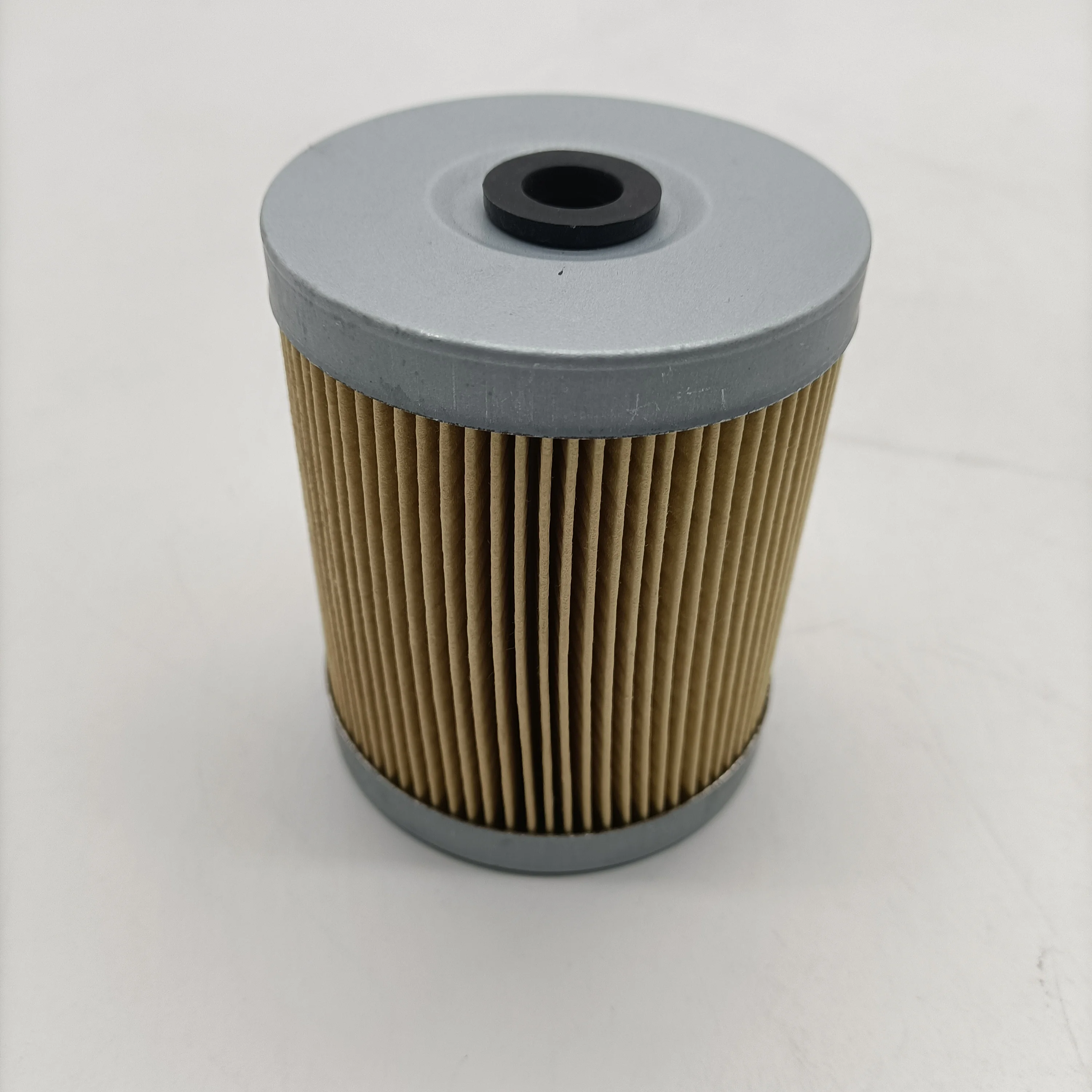 Элемент топливного фильтра Φ P550056 4694906 FF5070 совместимый с Komatsu PC50 PC55 |