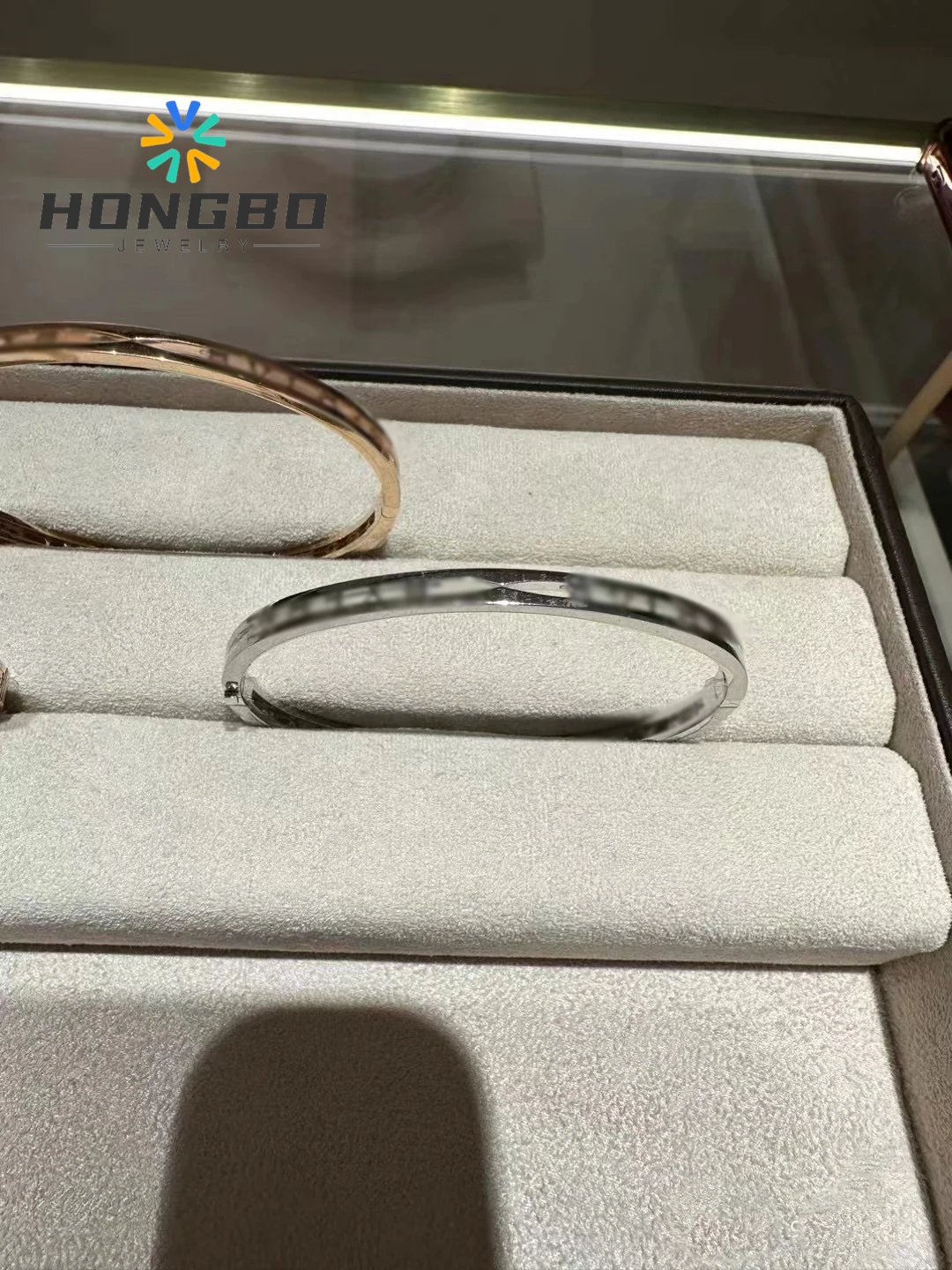 

BV New European and American 1:1 Customized s925 Silver Hollow Letter Jewelry Bracelet Personalized Temperament Light Luxury