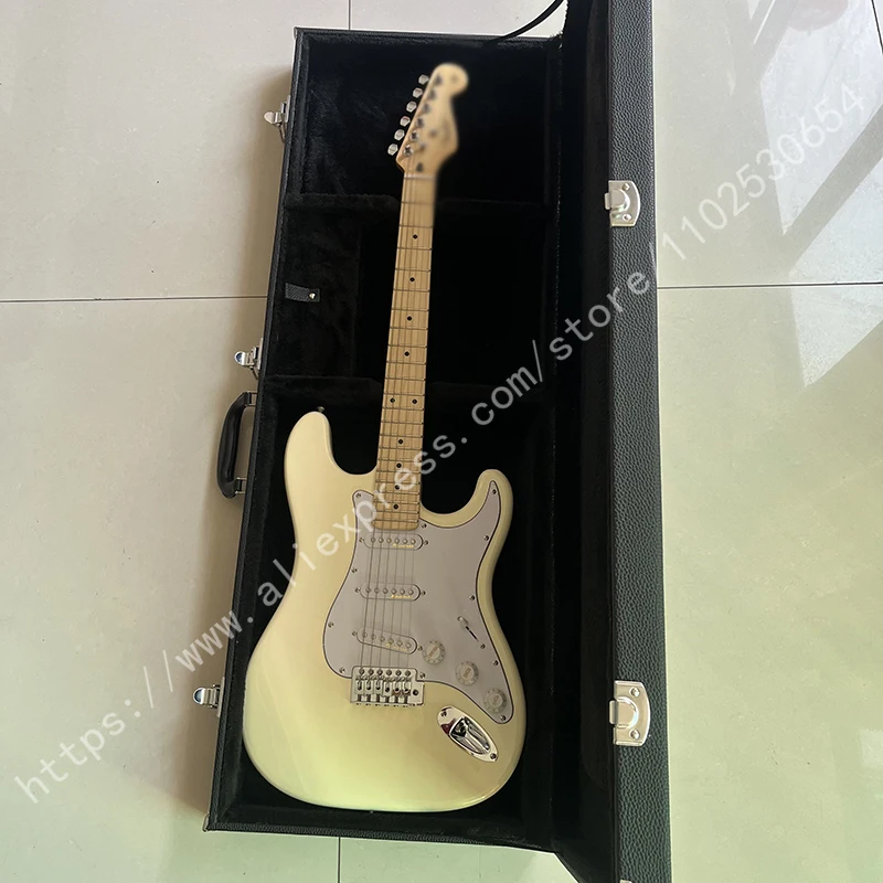 

Hot selling classic ST electric guitar, professional level, guaranteed quality, free door-to-door delivery.