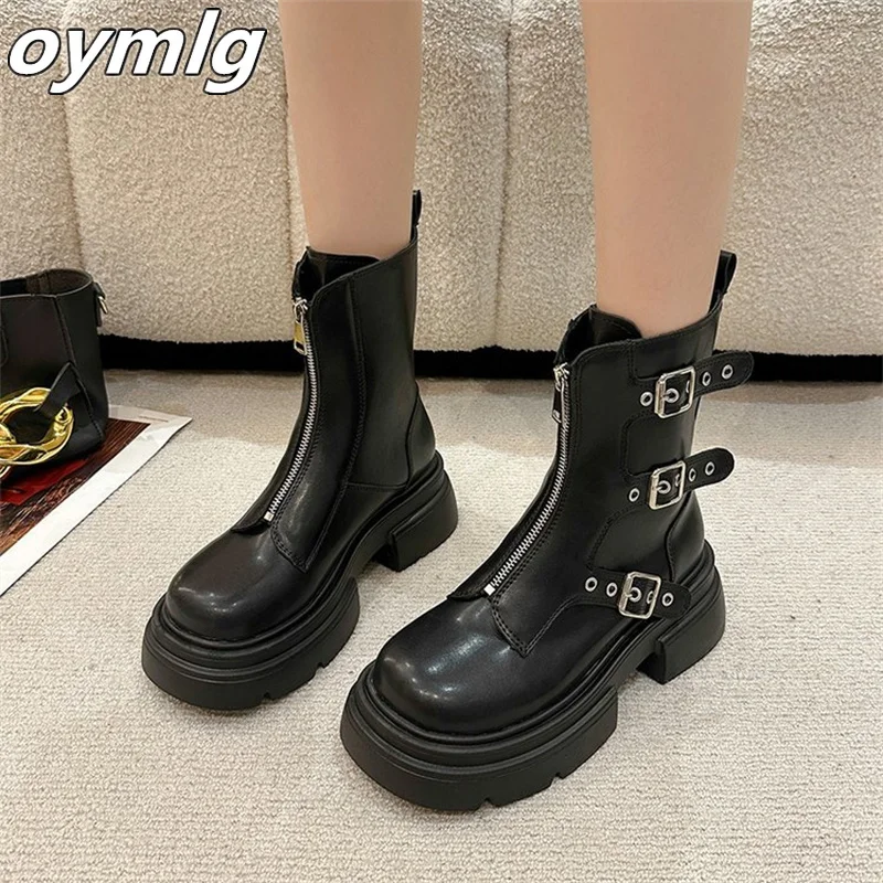 Thick soled fashionable and minimalist women's boots 2023new autumn and winter casual belt buckle Western sweet cool short boots