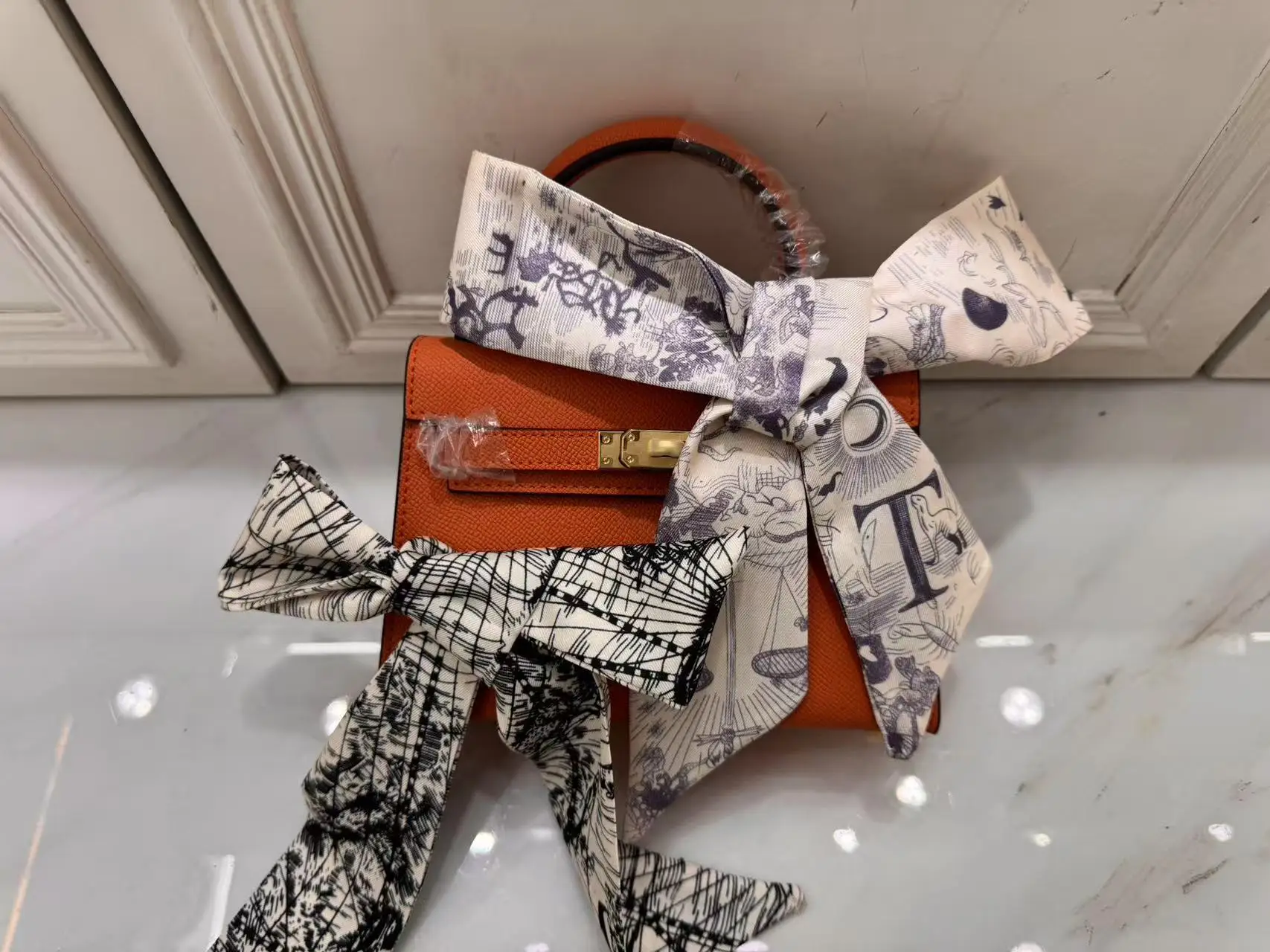 Bag lifestyle image