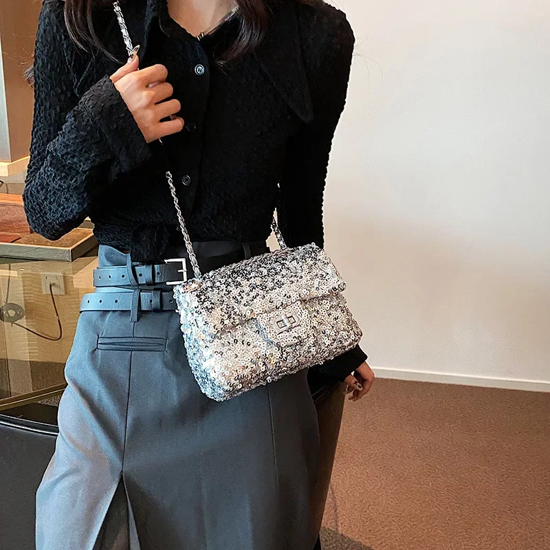 Popular Women's New 2024 Fashionable Sequins Shoulder Summer Niche Versatile Chain Crossbody Small Square Bag