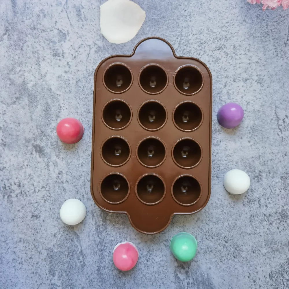 https://ae01.alicdn.com/kf/S7608e64474404a1298000e4548fb93e46/15-Holes-3D-Ball-Round-Half-Sphere-Silicone-Molds-for-DIY-Baking-Pudding-Mousse-Chocolate-Cake.jpg