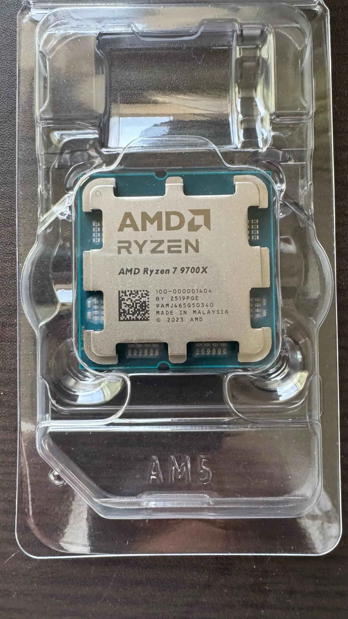 AMD New Ryzen 7 9700X Processor 5.5GHz 8-Core 16-Thread 40MB Game