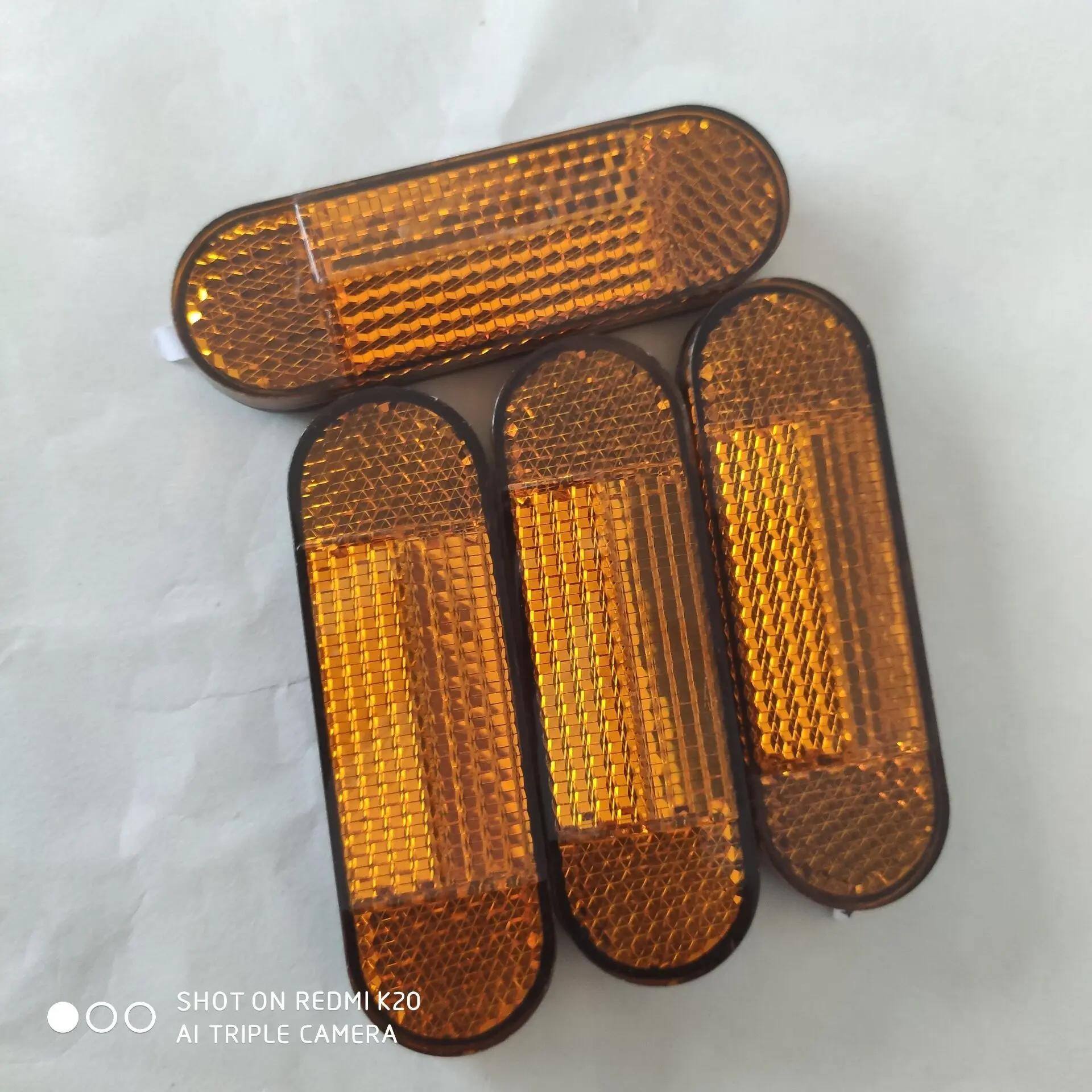 72x23mm Oblong Ambra Riflettori Autoadesivi ATV Moto Quad-Biking RV Caravan Auto Camion Marchio Laterale Parte Posteriore/Coda/Signale