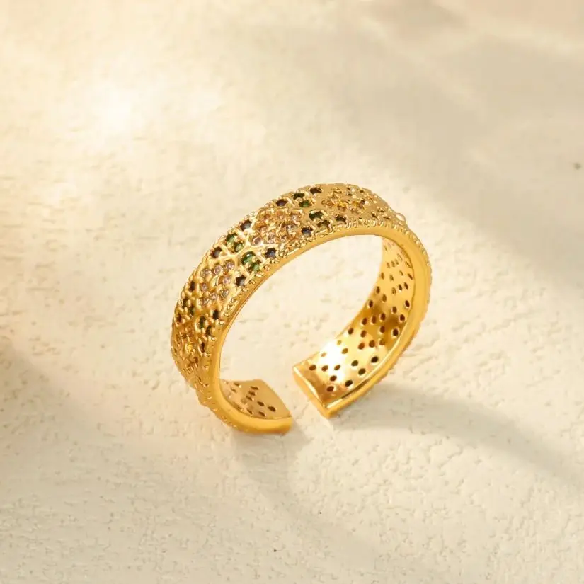 Luxury Rhinestone Stainless Steel Wedding Opening Ring For Women