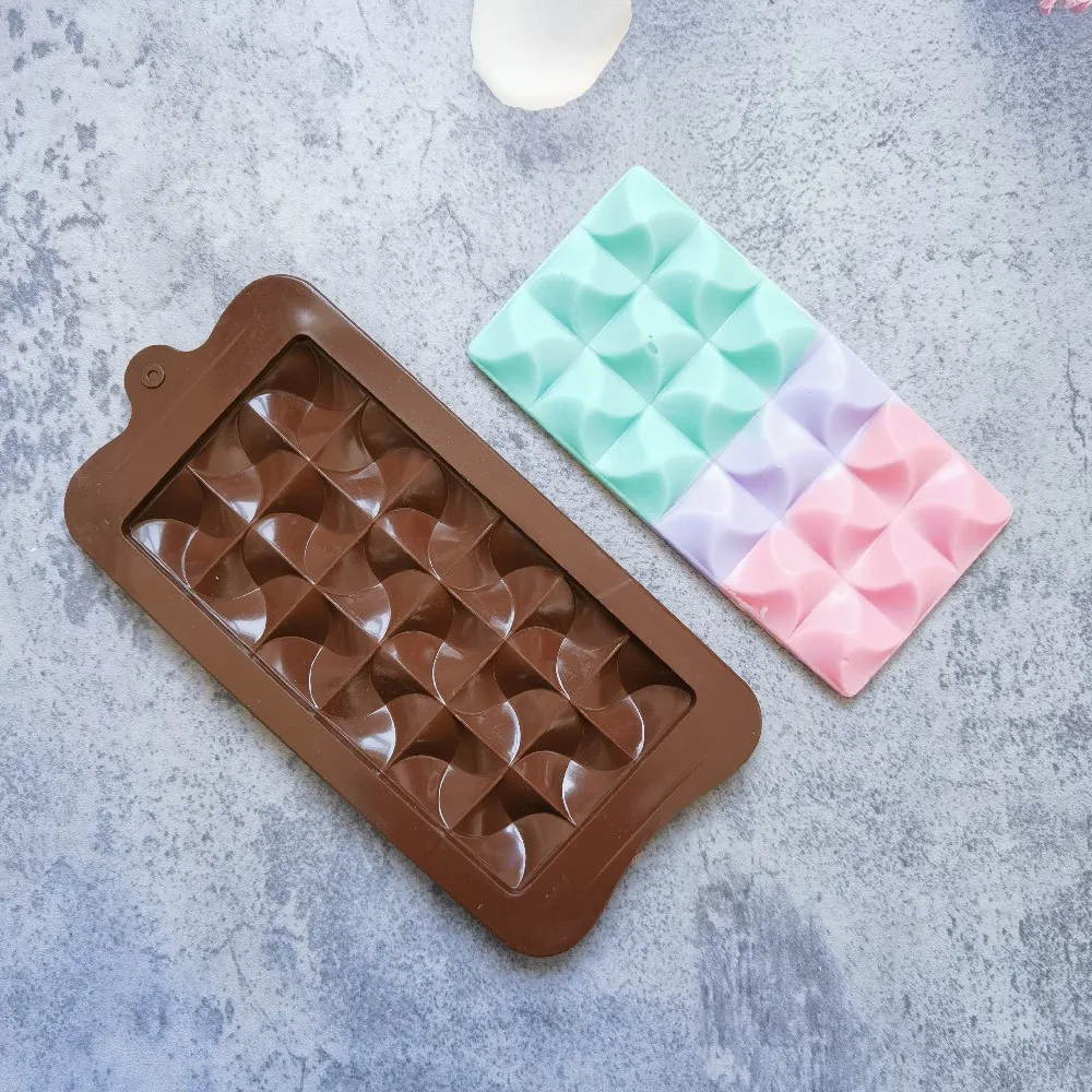 

Full page pointed shaped chocolate silicone mold DIY dessert mold cake decoration kitchen baking utensils