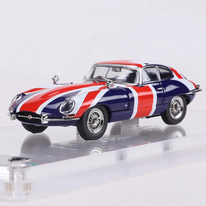 GFCC 1:64 1961 Jaguar E-Type Roadster/Coupe Alloy Model Car