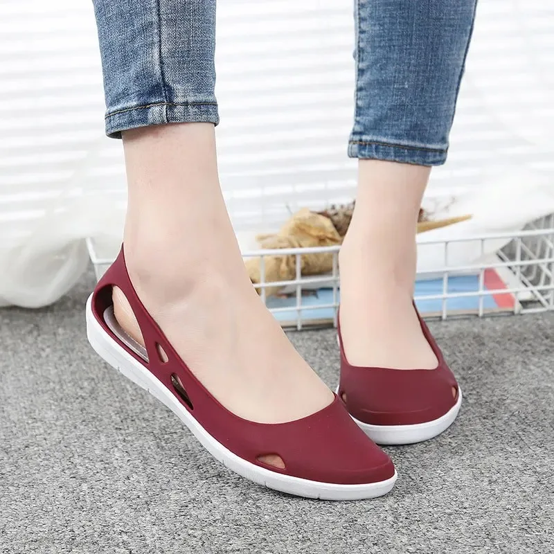 Summer New Lightweight Non Slip Sandals Flat Women Sandals Outdoor Large Beach Slippers Breathable Shoes for Ladies